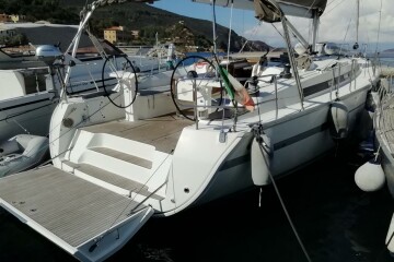 BAVARIA 45 CRUISER (2012)