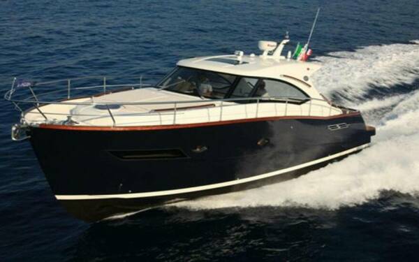 Austin Parker 44 Luxusný katamarán