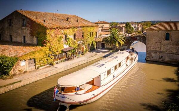 ROI SOLEIL Luxury catamaran