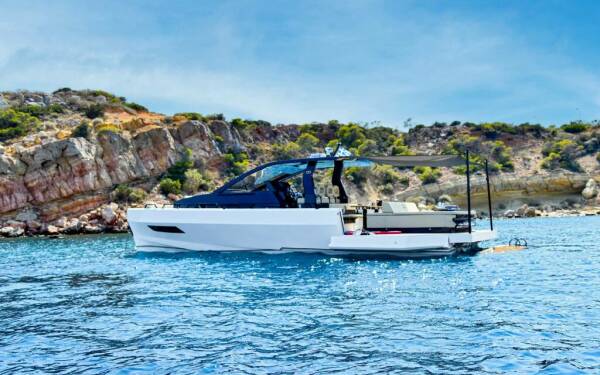 BIG BALLOON Catamarano di lusso