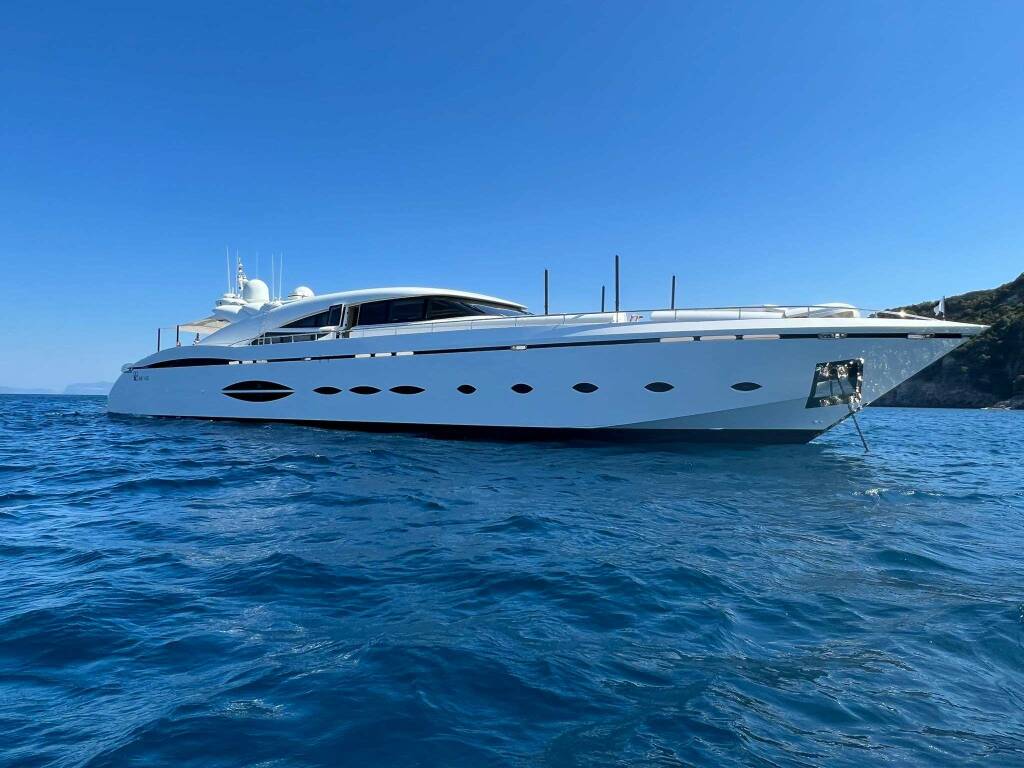 140' AB Catamarán de lujo