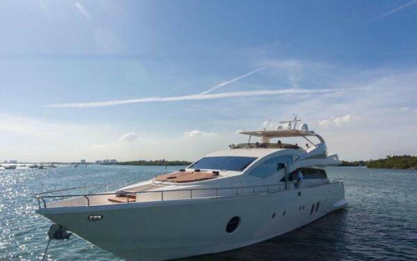 Italian Yacht 85 Catamarán de lujo