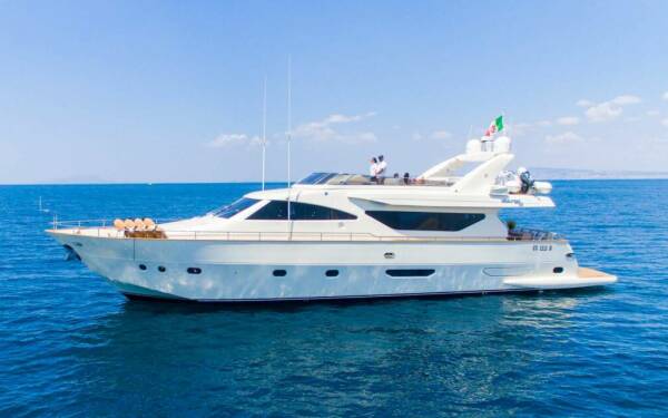 RIVIERA Luxusný katamarán