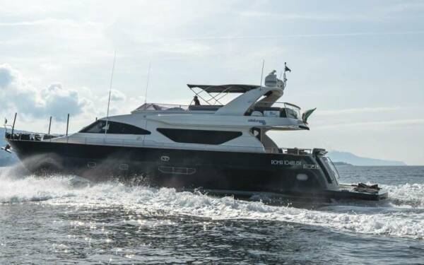 Resilience  Luxusný katamarán