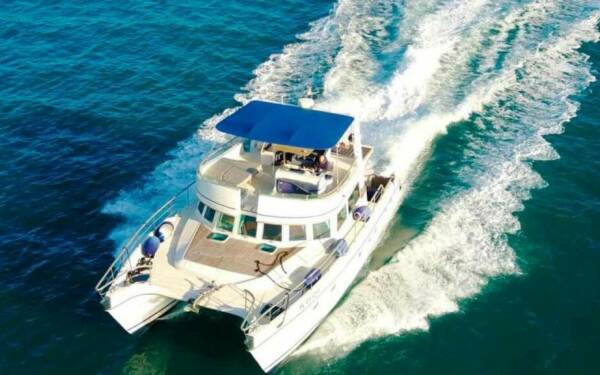 Pandora Catamarano di lusso