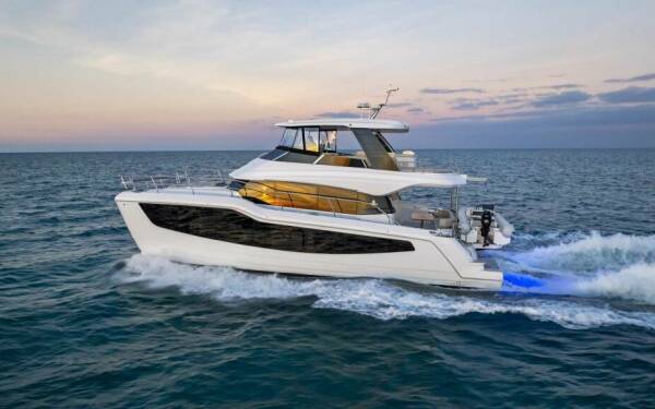 Treasured C’s  Catamarano di lusso