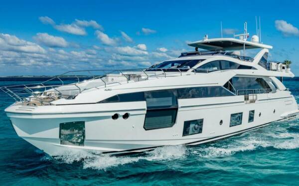 PIER PRESSURE Luksusowy katamaran