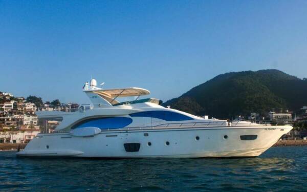 El Gabo Catamarán de lujo