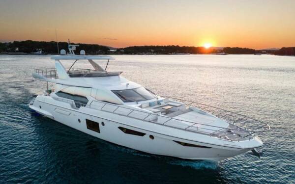 MINEIRA Luxusná motorová loď