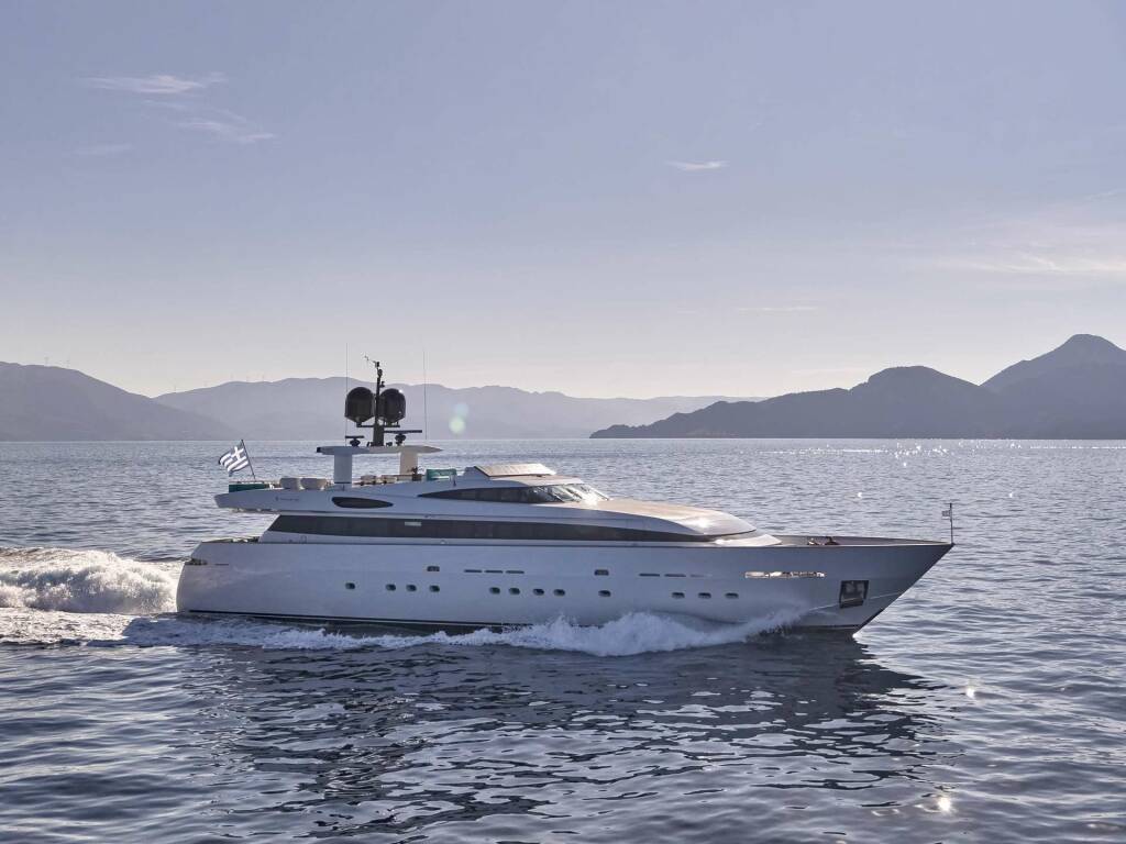 LOANA Luxusný katamarán