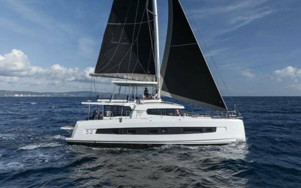 DISFRUTONA Luksusowy katamaran