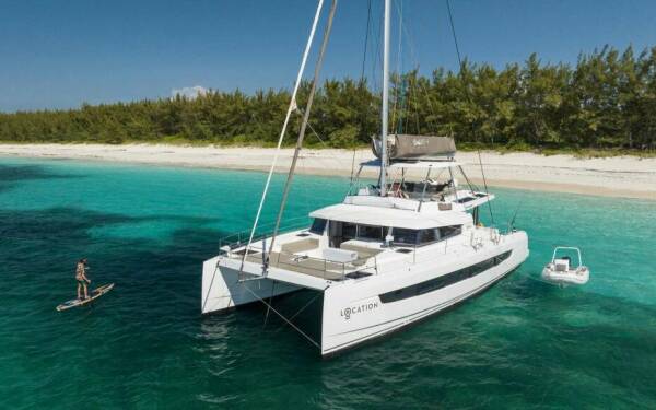 LOCATION 5.4 (DRIFT for 2026) Catamarano di lusso