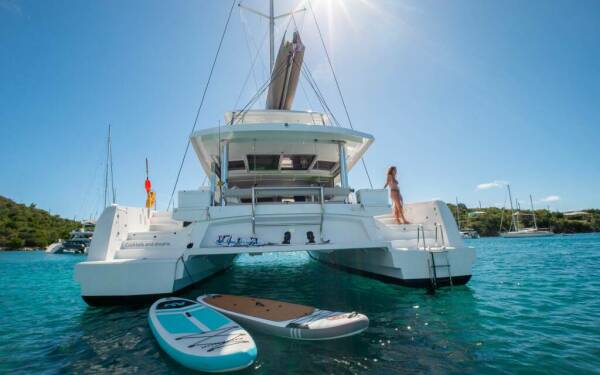 COCKTAILS & DREAMS Luxury catamaran