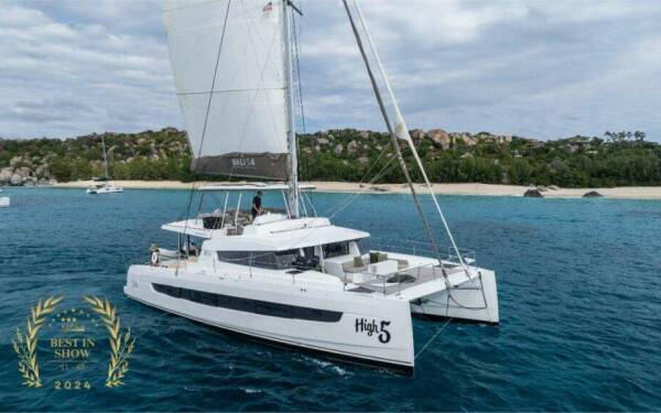 HIGH 5 Luxury catamaran