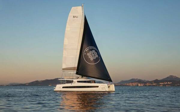 CRAZY BABY TOO Luxury catamaran