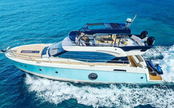 Singh City Luxury catamaran