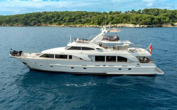 New Star Catamarán de lujo