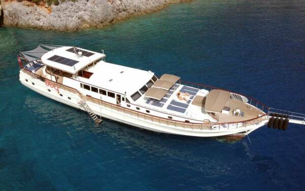 Always Smile Luxusný katamarán