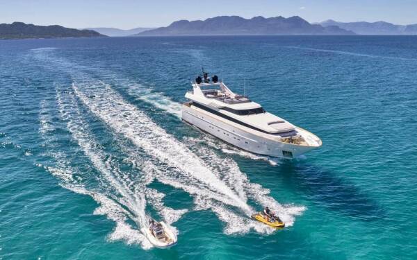 TIGRA Luksusowy katamaran