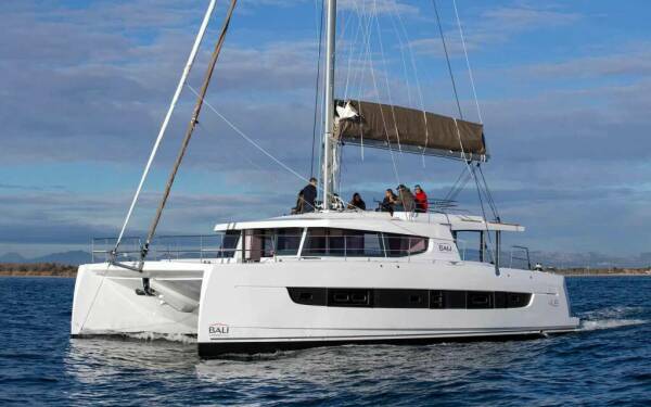 KOS 48.1 Luxury catamaran