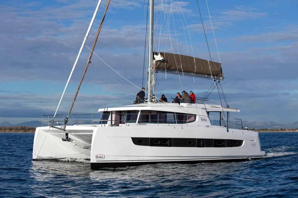 KOS 48.1 Luksusowy katamaran