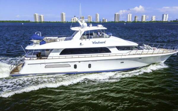 WINDWARD Catamarano di lusso