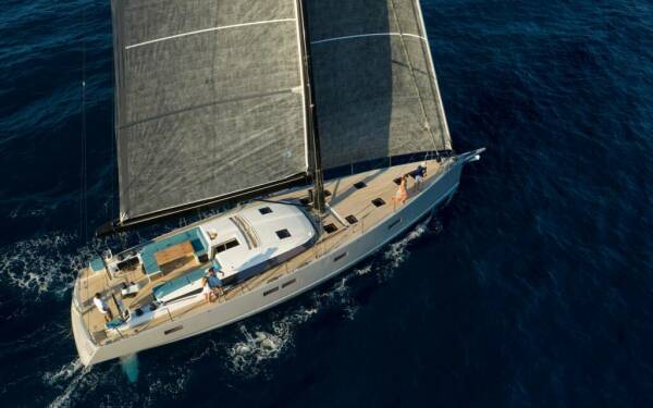 Mahina 3 Luxury sailing yacht