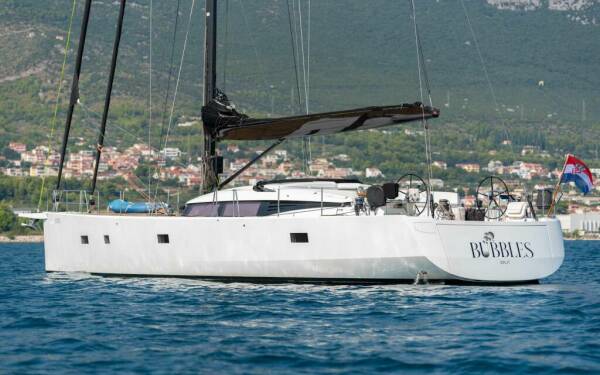 BUBBLES (CNB 76) Luxus-Segelyacht
