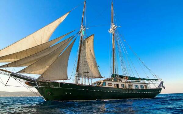 ARKTOS Luxusná motorová loď