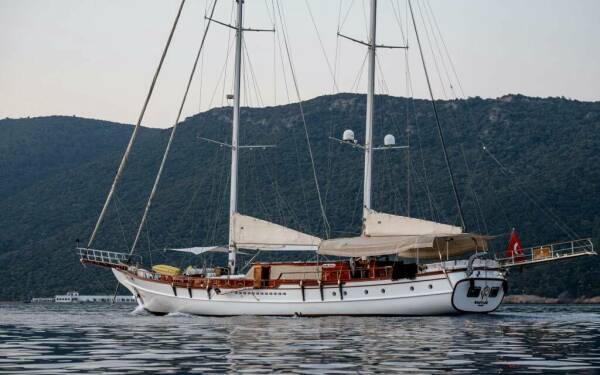 BABYLON Motor yacht di lusso