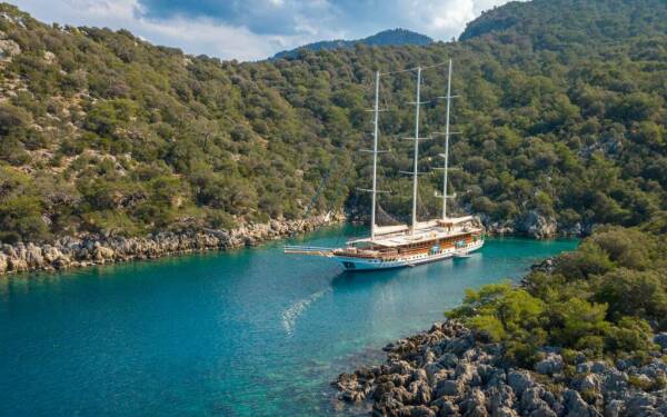 ADMIRAL Yate de lujo a motor