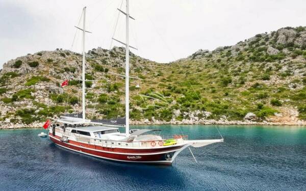 Questa Vita Yate de lujo a motor