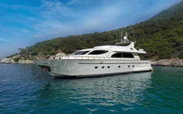 ESTIA POSEIDON  Luxury catamaran