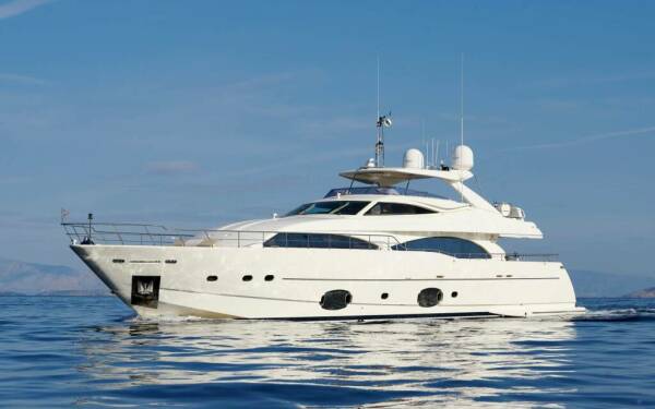 PAREAKKI Catamarano di lusso