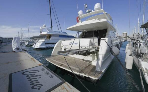 CELINE Luxusný katamarán