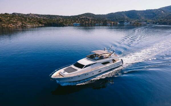 OXYGEN 8 Luxury catamaran