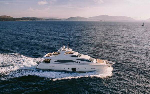 MELI Catamarano di lusso