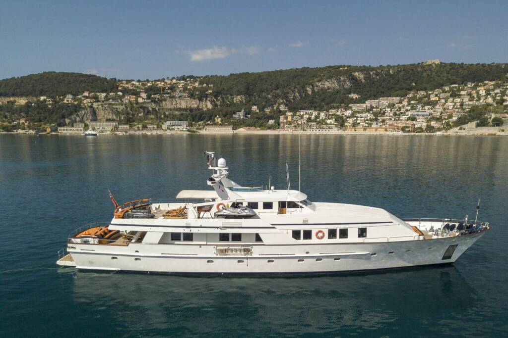 FIORENTE Luxusný katamarán