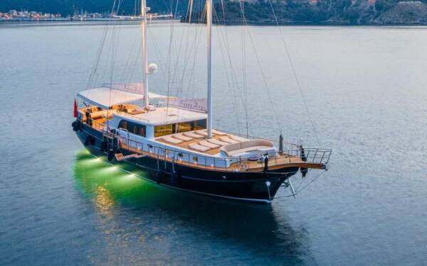 Happy Days Luxusný katamarán