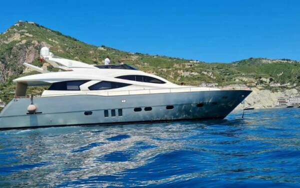 JOY Luxury catamaran