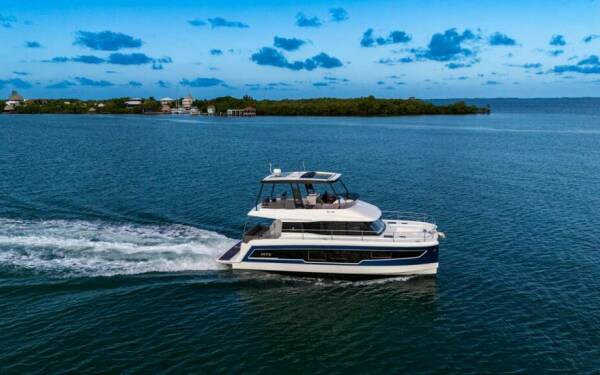 FASCHING Luxury catamaran