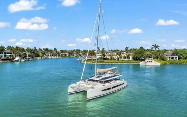 HALCYON Luksusowy katamaran