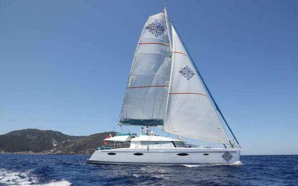 LIR Catamarano di lusso