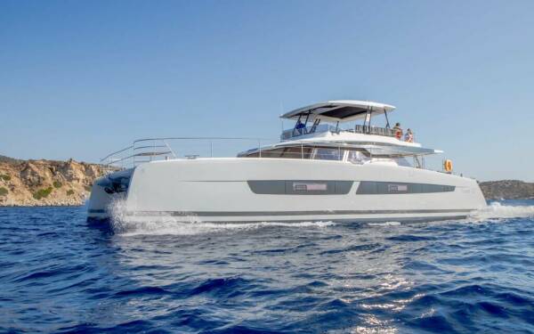 MAJESTY OF GREECE Catamarán de lujo