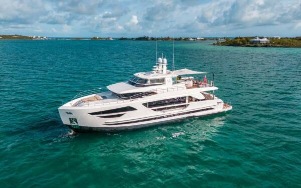 Midnight Moon Catamarán de lujo