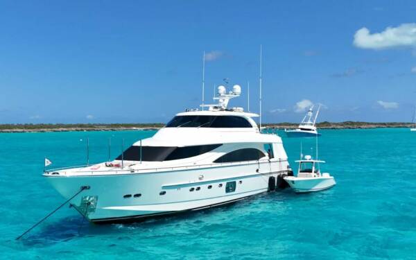 Naya Maryn Catamarán de lujo