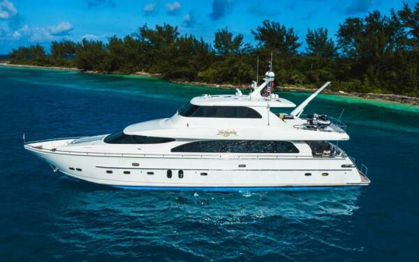 LEXINGTON Catamarán de lujo