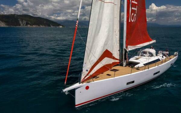 PURA FOLLIA Luxury sailing yacht