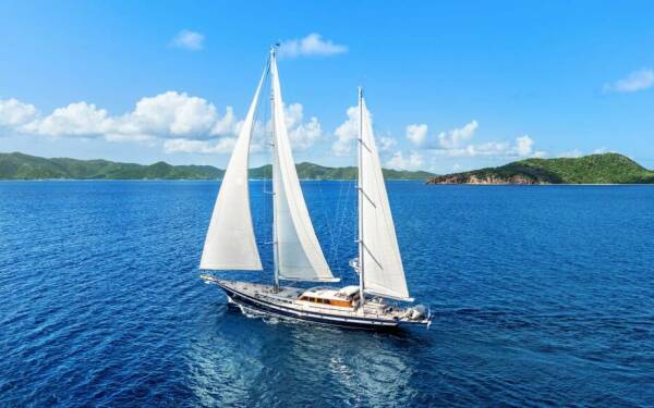 ABIDE Luxusná plachetnica