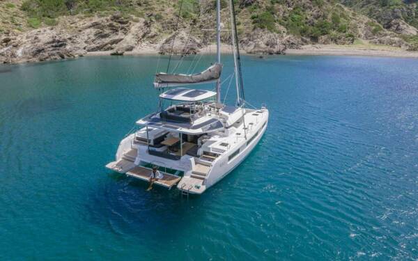 LORAIN Luxury catamaran